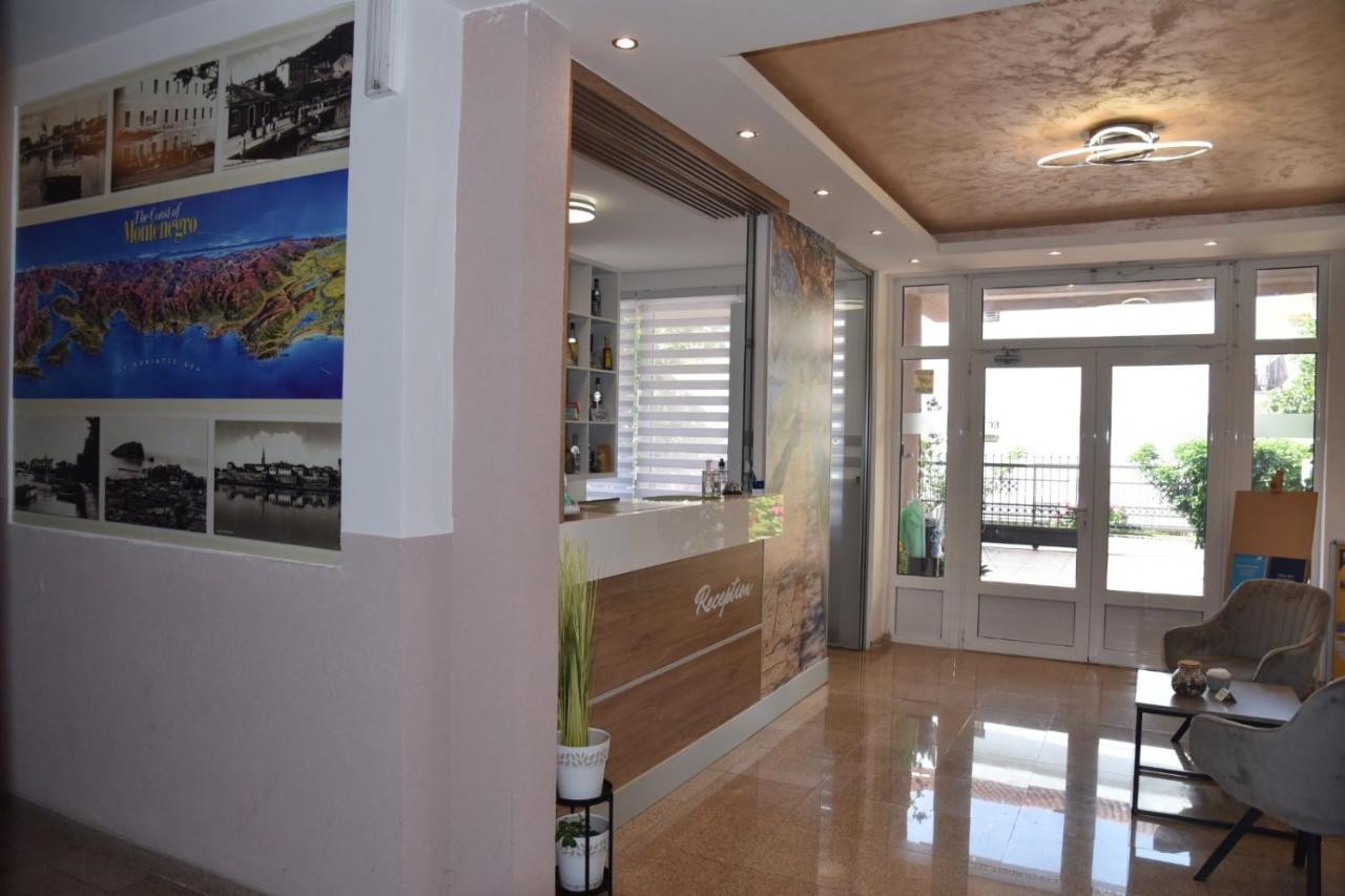 Guest House Zec Budva Exteriör bild