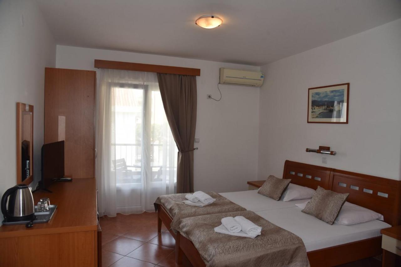 Guest House Zec Budva Exteriör bild