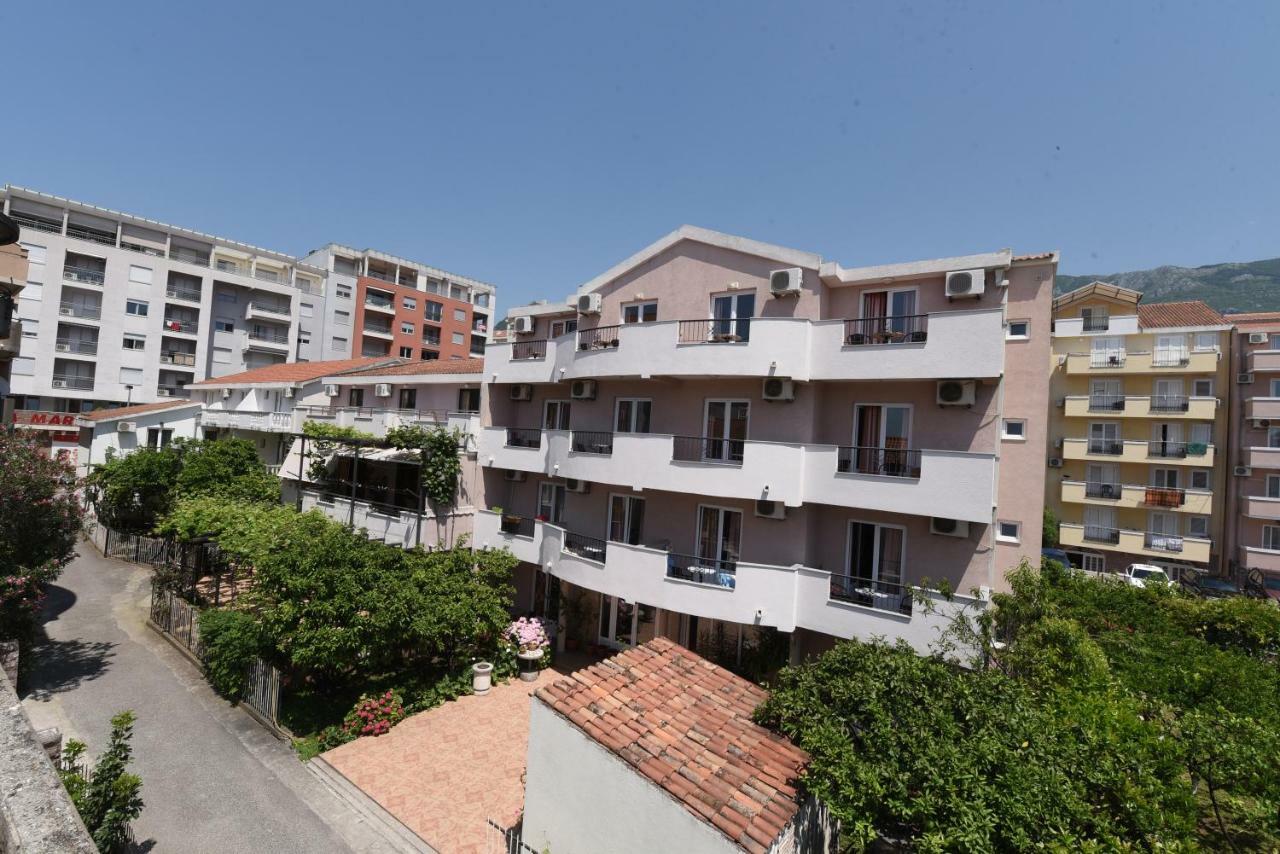 Guest House Zec Budva Exteriör bild